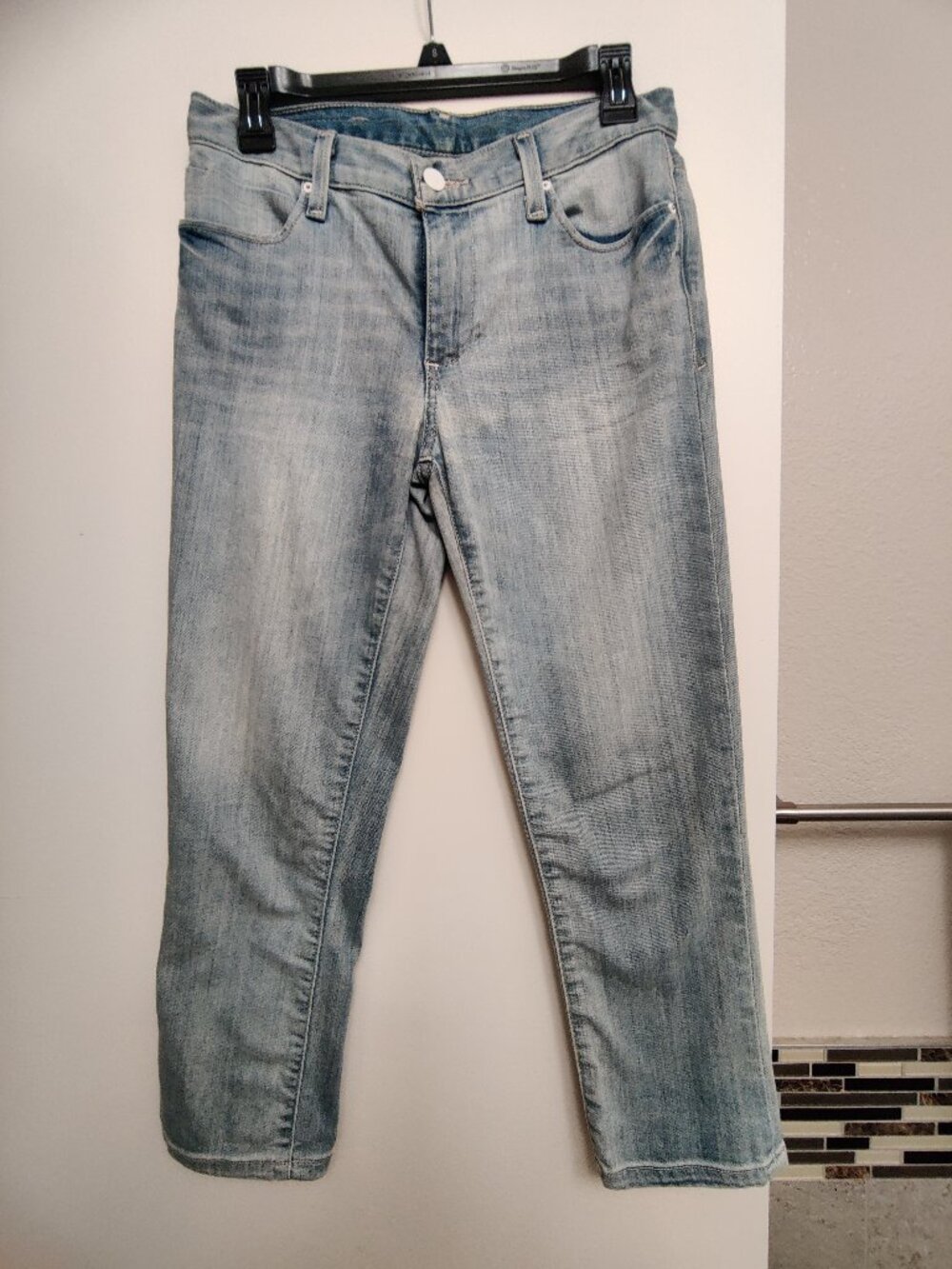 Calvin Klein Light Wash Crop Style Jeans Junior's Size 5